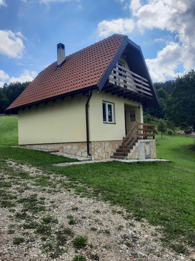Kucica Na Tari * Jevtici