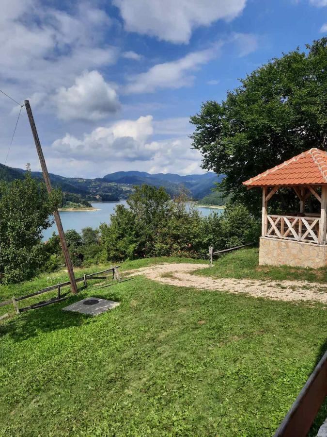 Kucica Na Tari